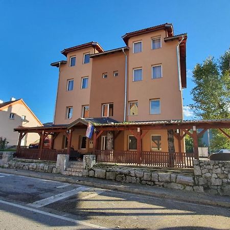 Villa Dijana Gracac  Bagian luar foto