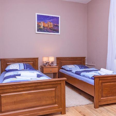 Villa Dijana Gracac  Bagian luar foto