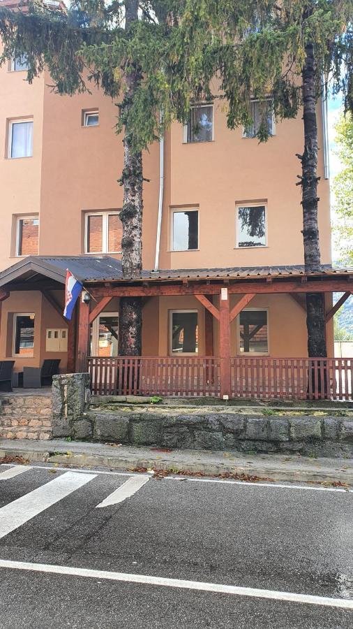 Villa Dijana Gracac  Bagian luar foto
