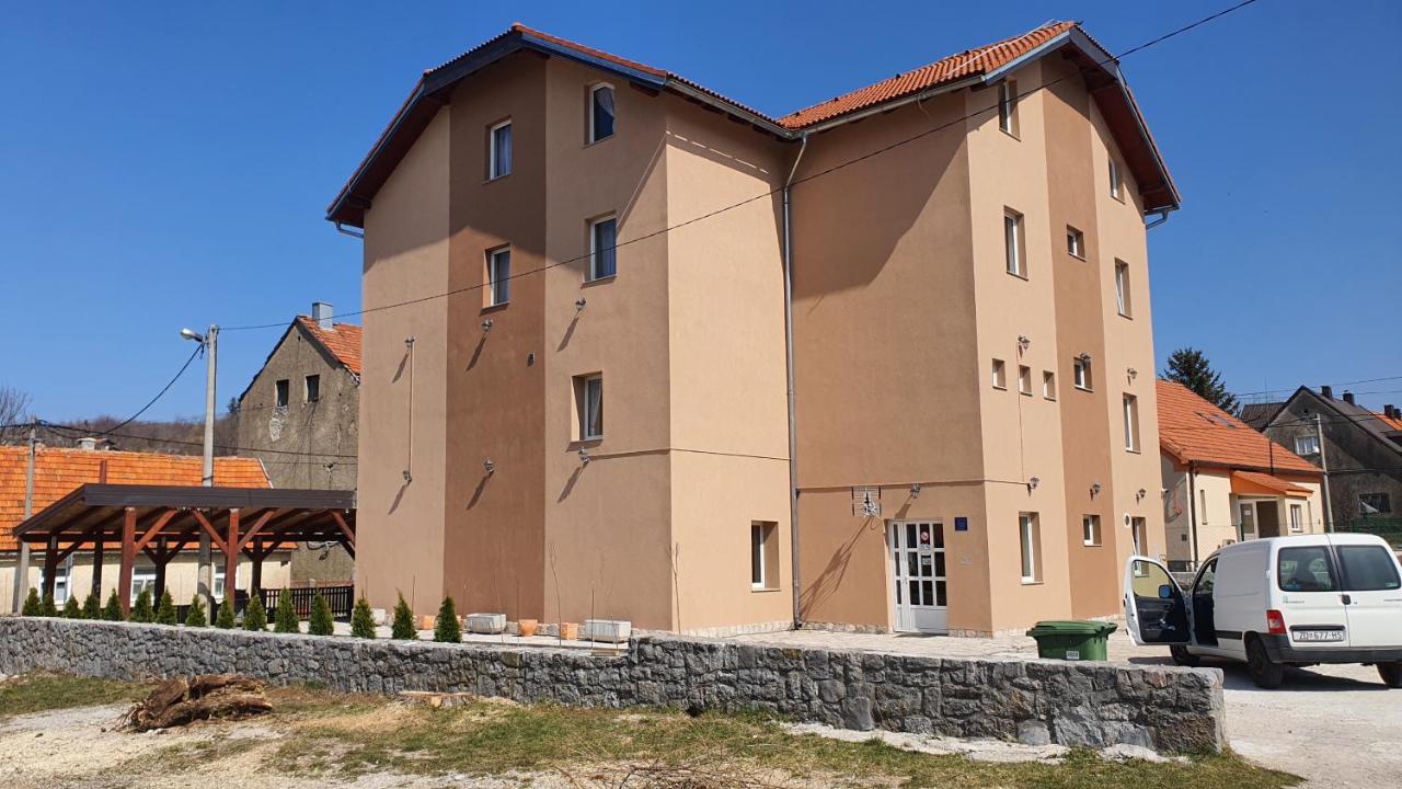 Villa Dijana Gracac  Bagian luar foto