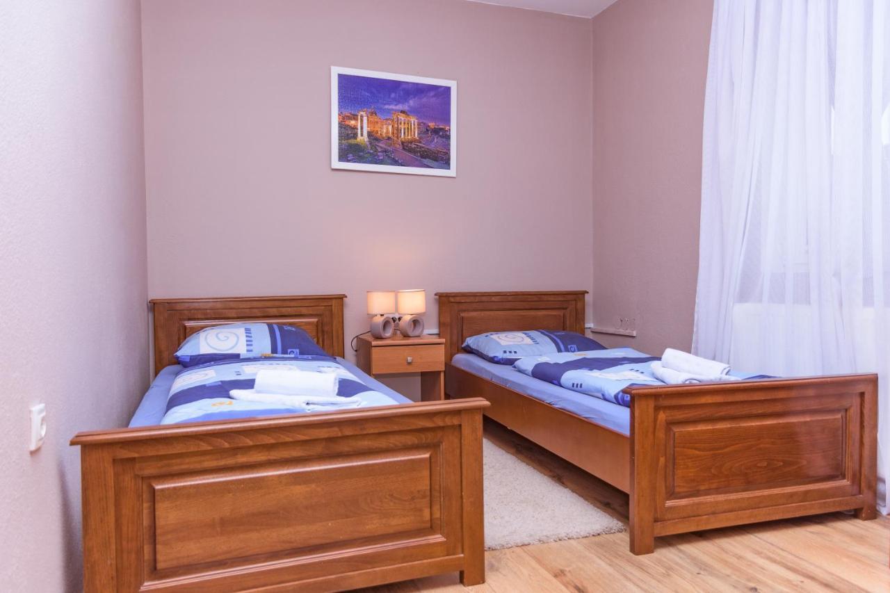 Villa Dijana Gracac  Bagian luar foto
