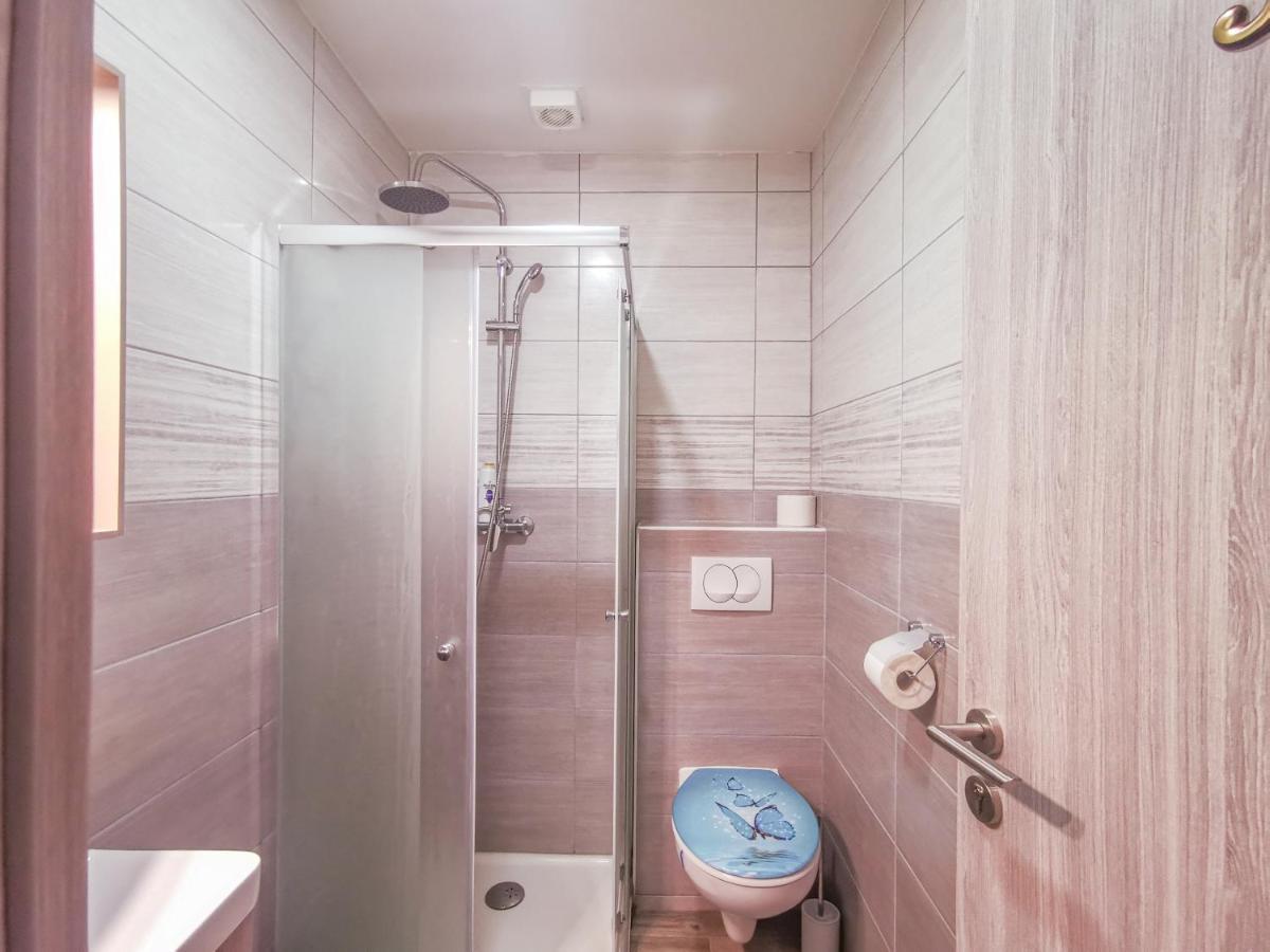 Villa Dijana Gracac  Bagian luar foto