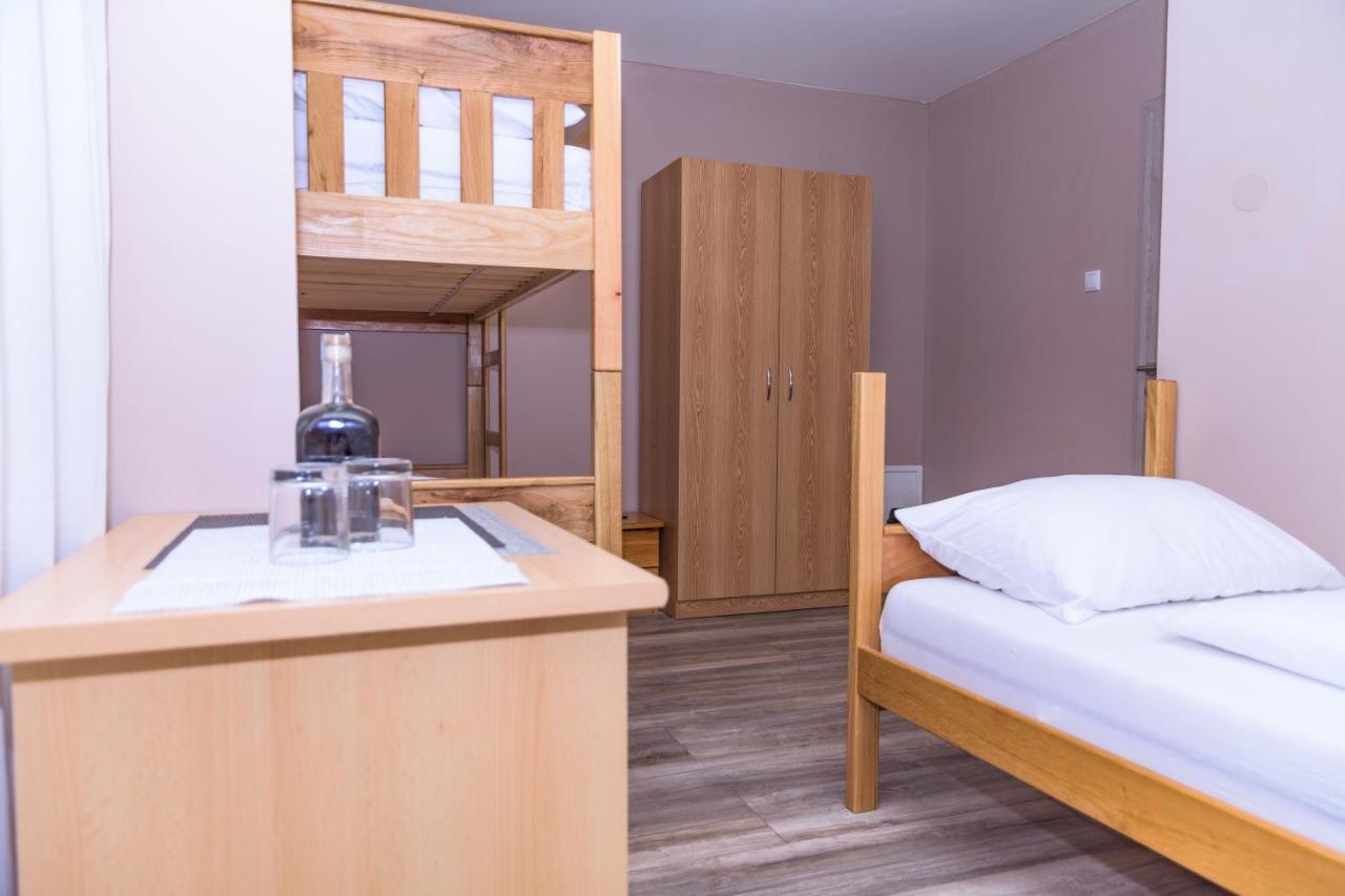 Villa Dijana Gracac  Bagian luar foto