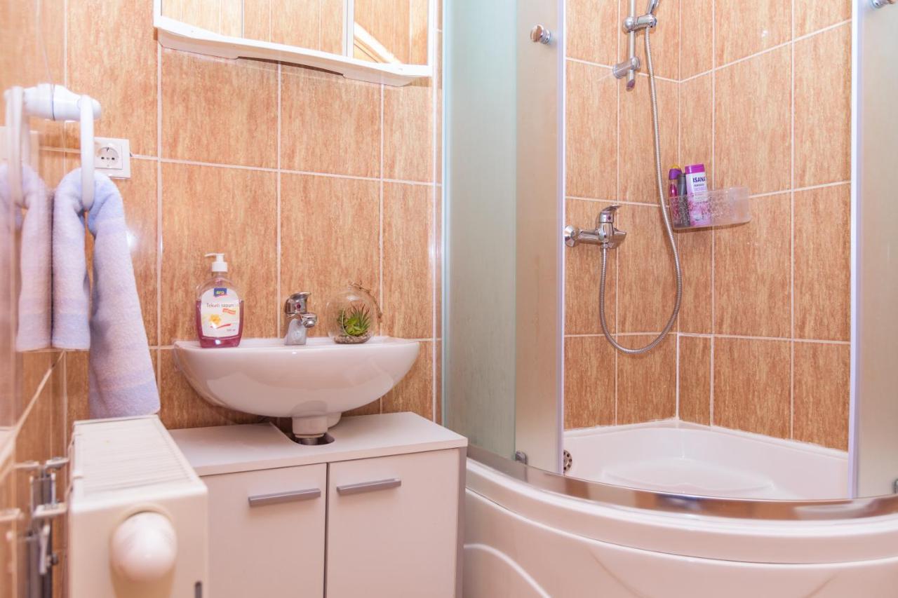 Villa Dijana Gracac  Bagian luar foto