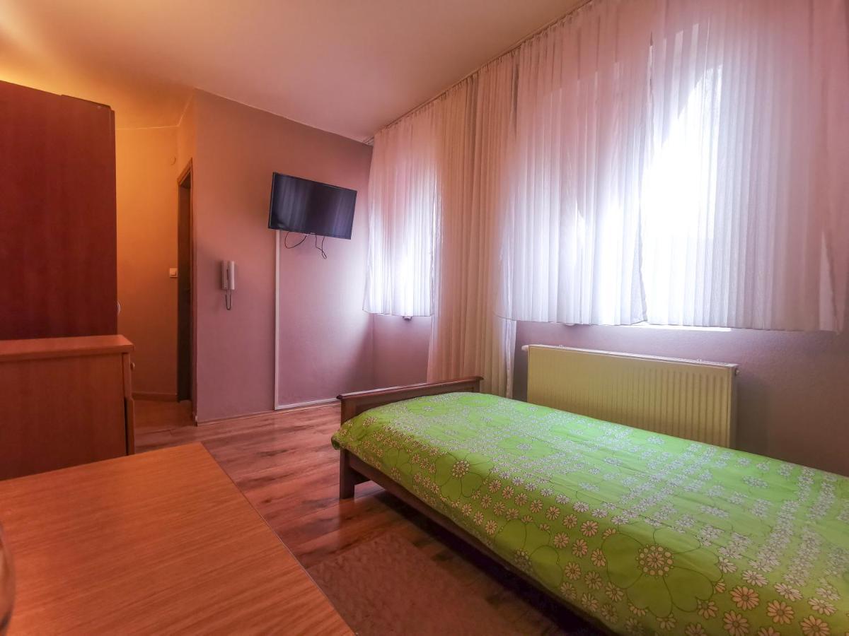 Villa Dijana Gracac  Bagian luar foto