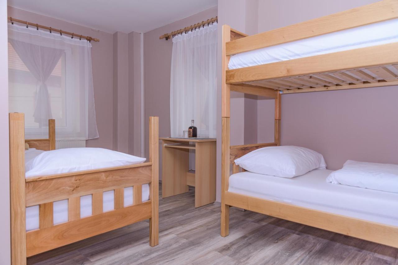 Villa Dijana Gracac  Bagian luar foto